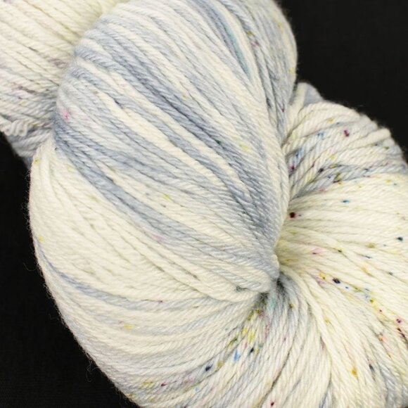 Skein Australia Top Draw Sock Yarn 4Ply Superwash Merino Nylon Whisper Colorway - Picture 2 of 3
